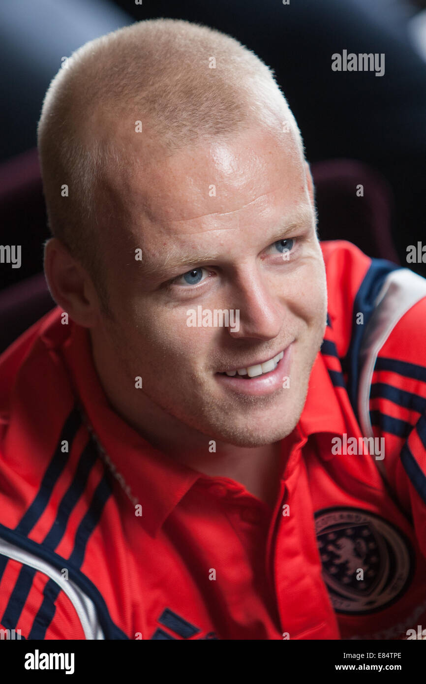 Steven Naismith, calciatore per la Scozia e Everton FC, alla conferenza stampa in avanti della Scozia squadra di gioco del calcio di viaggio in Germania Foto Stock