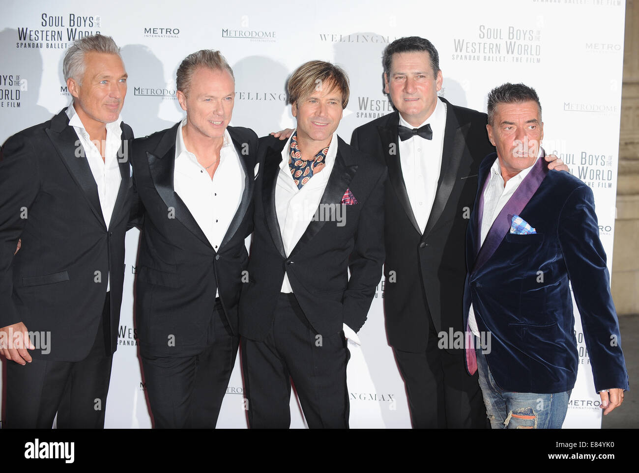 Londra, Regno Unito. Il 30 settembre, 2014. Martin Kemp, Gary Kemp, Steve Norman, Tony Hadley e John Keeble frequentare la Premiere mondiale di 'Soul ragazzi di tutto il Mondo Occidentale' alla Royal Albert Hall Credito: Ferdaus Shamim/ZUMA filo/Alamy Live News Foto Stock