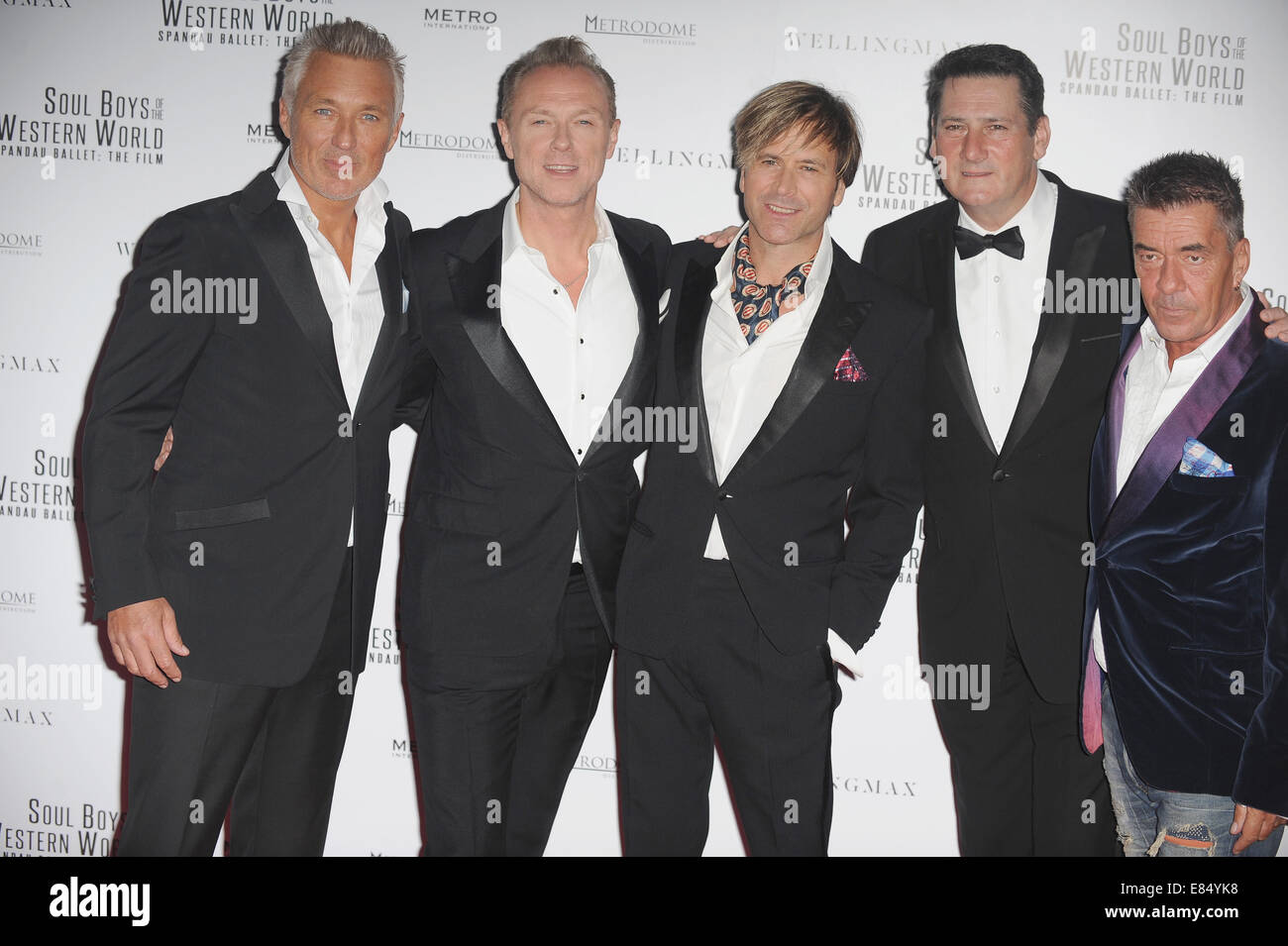 Londra, Regno Unito. Il 30 settembre, 2014. Martin Kemp, Gary Kemp, Steve Norman, Tony Hadley e John Keeble frequentare la Premiere mondiale di 'Soul ragazzi di tutto il Mondo Occidentale' alla Royal Albert Hall Credito: Ferdaus Shamim/ZUMA filo/Alamy Live News Foto Stock
