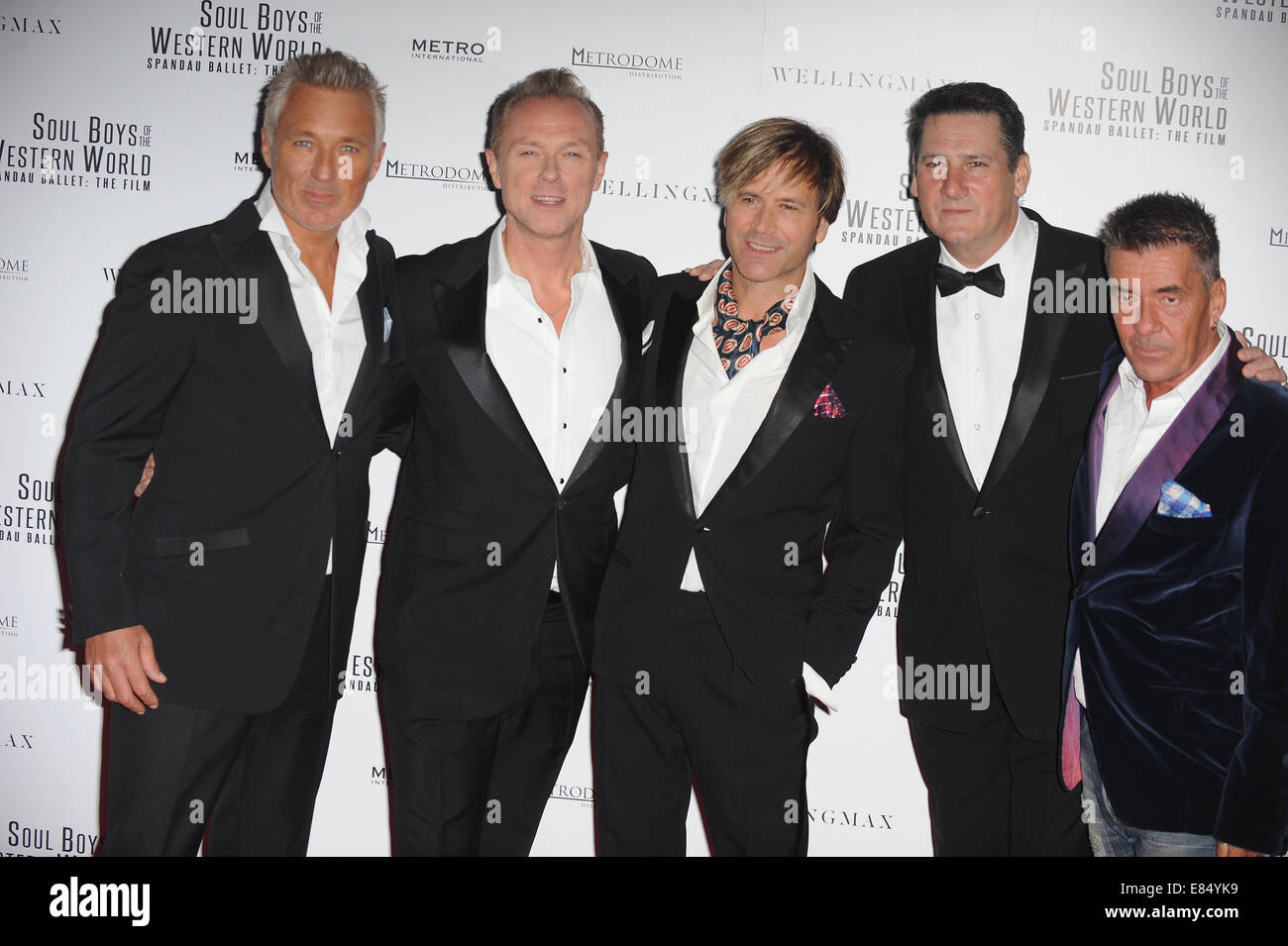 Londra, Regno Unito. Il 30 settembre, 2014. Martin Kemp, Gary Kemp, Steve Norman, Tony Hadley e John Keeble frequentare la Premiere mondiale di 'Soul ragazzi di tutto il Mondo Occidentale' alla Royal Albert Hall Credito: Ferdaus Shamim/ZUMA filo/Alamy Live News Foto Stock