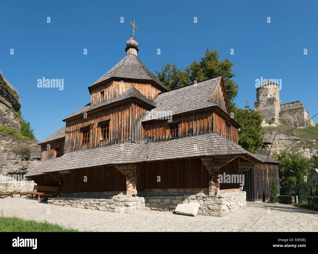 Santa Croce La chiesa di legno in Podilsky Kamyanets Foto Stock