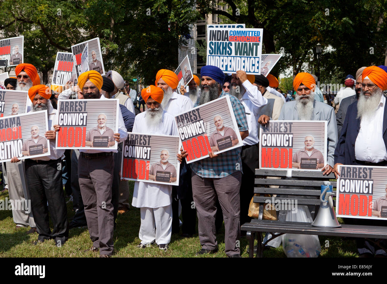 Il 3 ottobre 2014, Washington DC USA: centinaia di Sikh protesta per i diritti umani delle minoranze in India Foto Stock