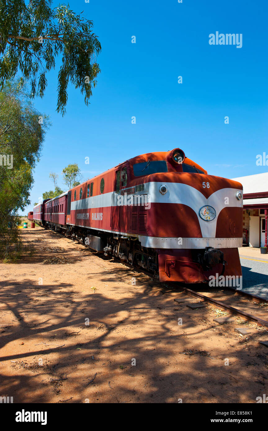 Il treno Ghan in Old Ghan ferroviaria patrimonio e museo, Alice Springs, Territorio del Nord, l'Australia Foto Stock