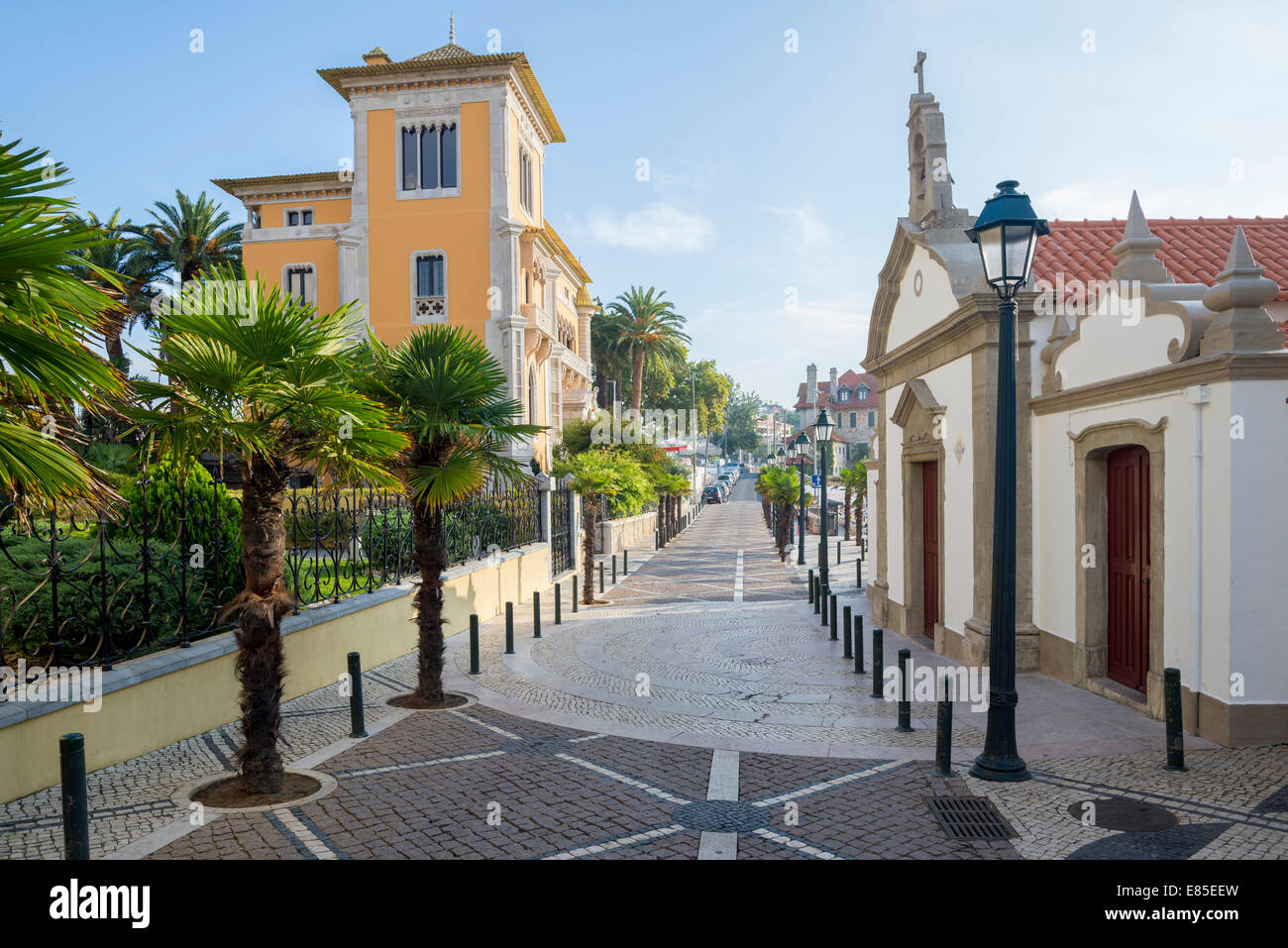 Cascais, costa di Lisbona, Street nella città vecchia Foto Stock