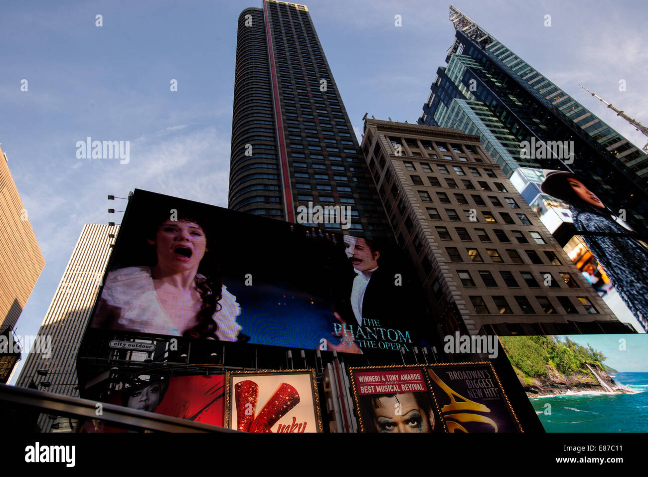 Broadway cartelloni in Times Square a New York STATI UNITI D'AMERICA Foto Stock