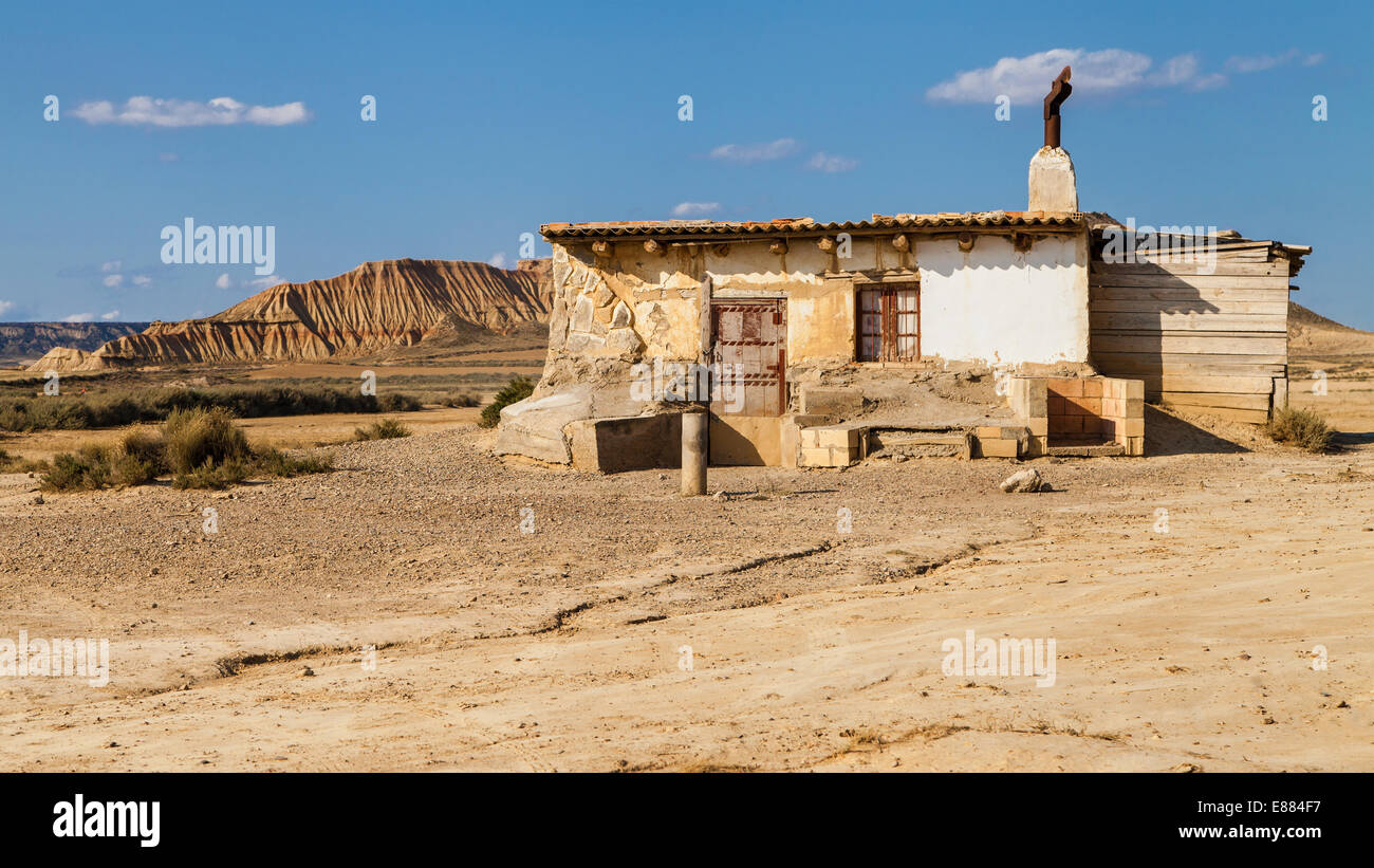 Vecchia capanna nel deserto delle Bardenas Reales, Navarra, Spagna. Foto Stock