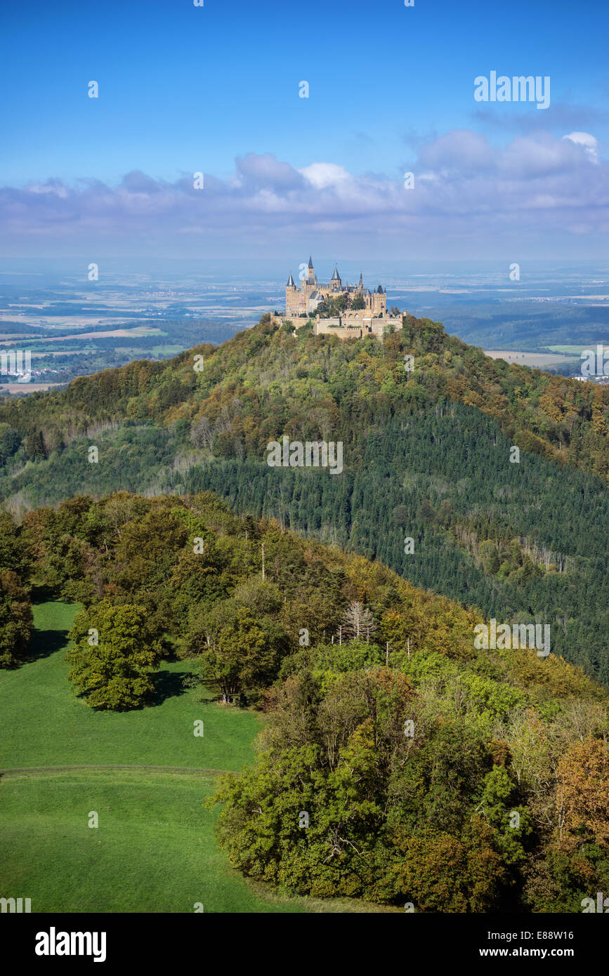 Hohenzollern Castello all'inizio dell'autunno Foto Stock