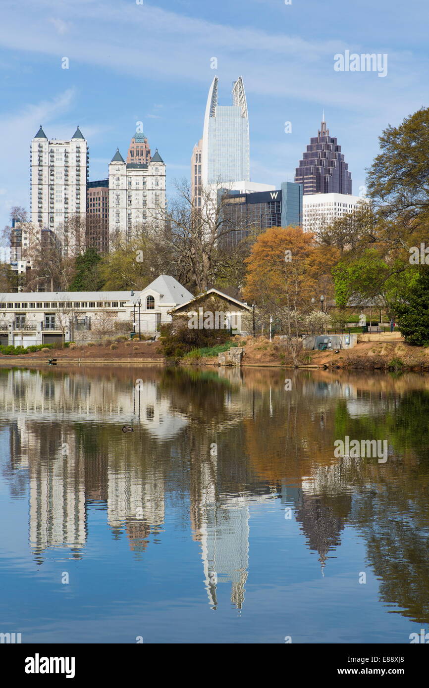 Midtown skyline da Piedmont Park, Atlanta, Georgia, Stati Uniti d'America, America del Nord Foto Stock