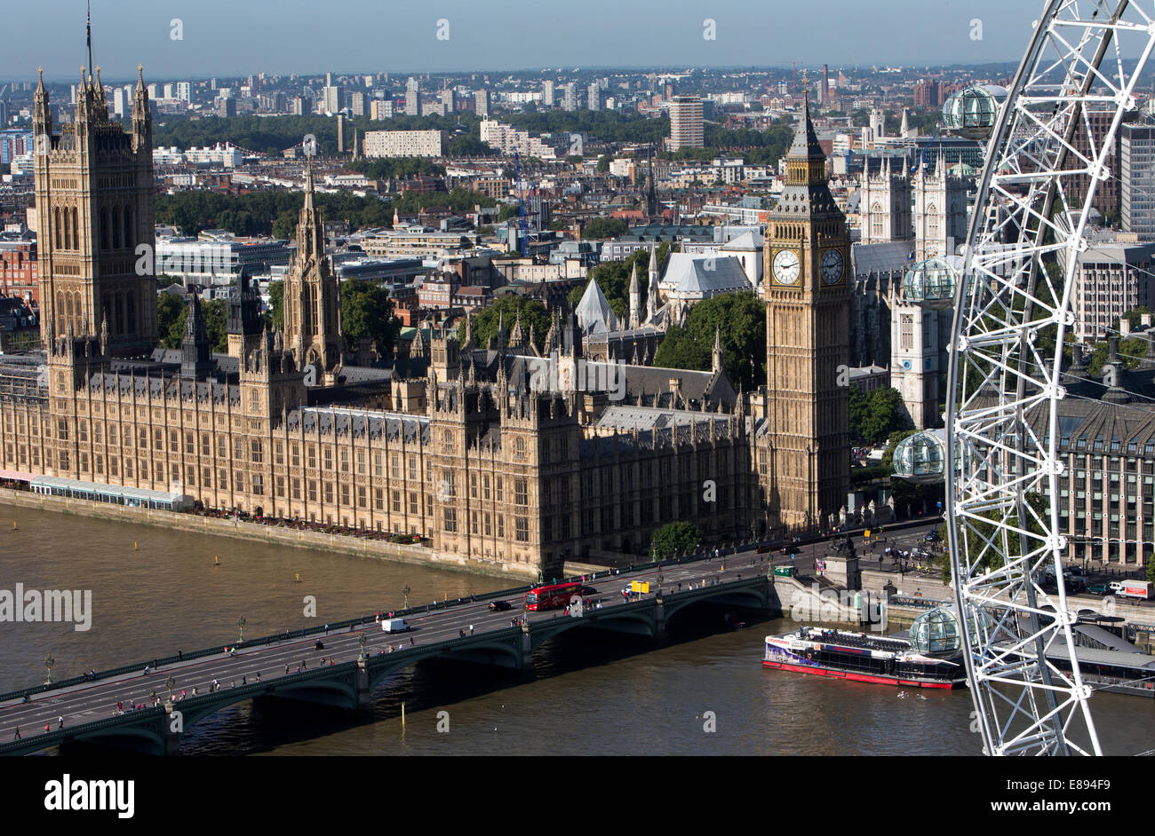 Le case di Parliament-The Palace di Westminster-The Elizabeth Tower con il Big Ben,la Camera dei Comuni e dalla Camera dei Lords Foto Stock