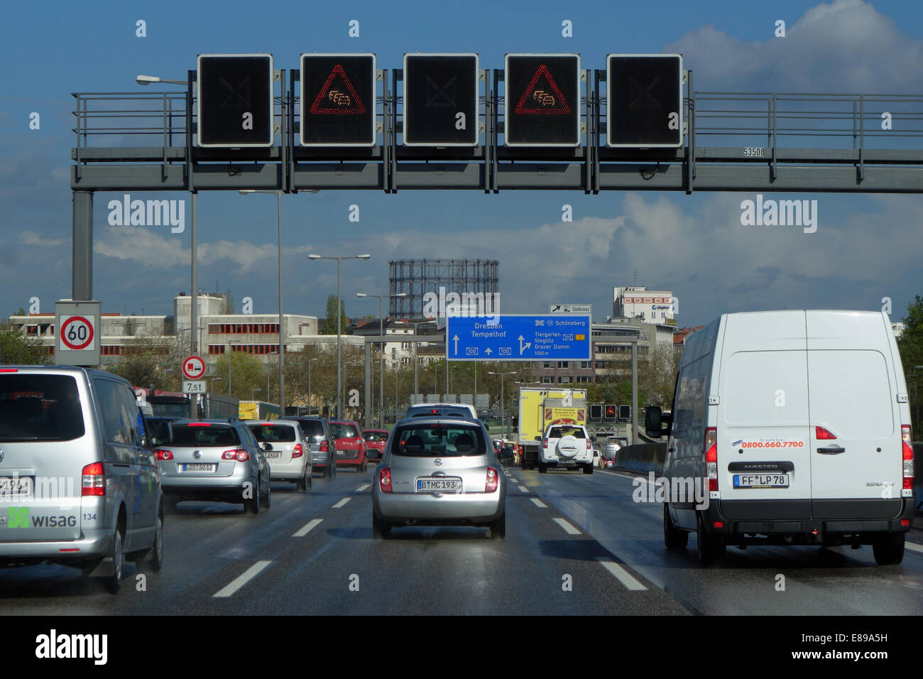 Berlino, Germania, ora di punta sulla autostrada A100, in direzione sud Foto Stock