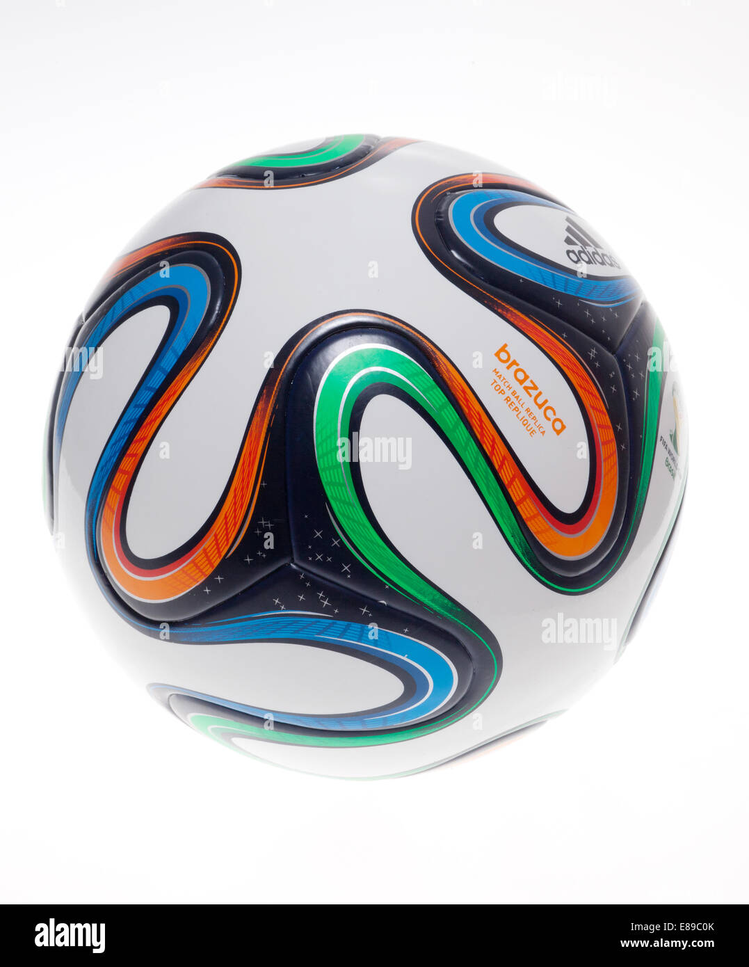 Berlino, Germania, official match ball della Coppa del Mondo FIFA Brasile 2014 Foto Stock