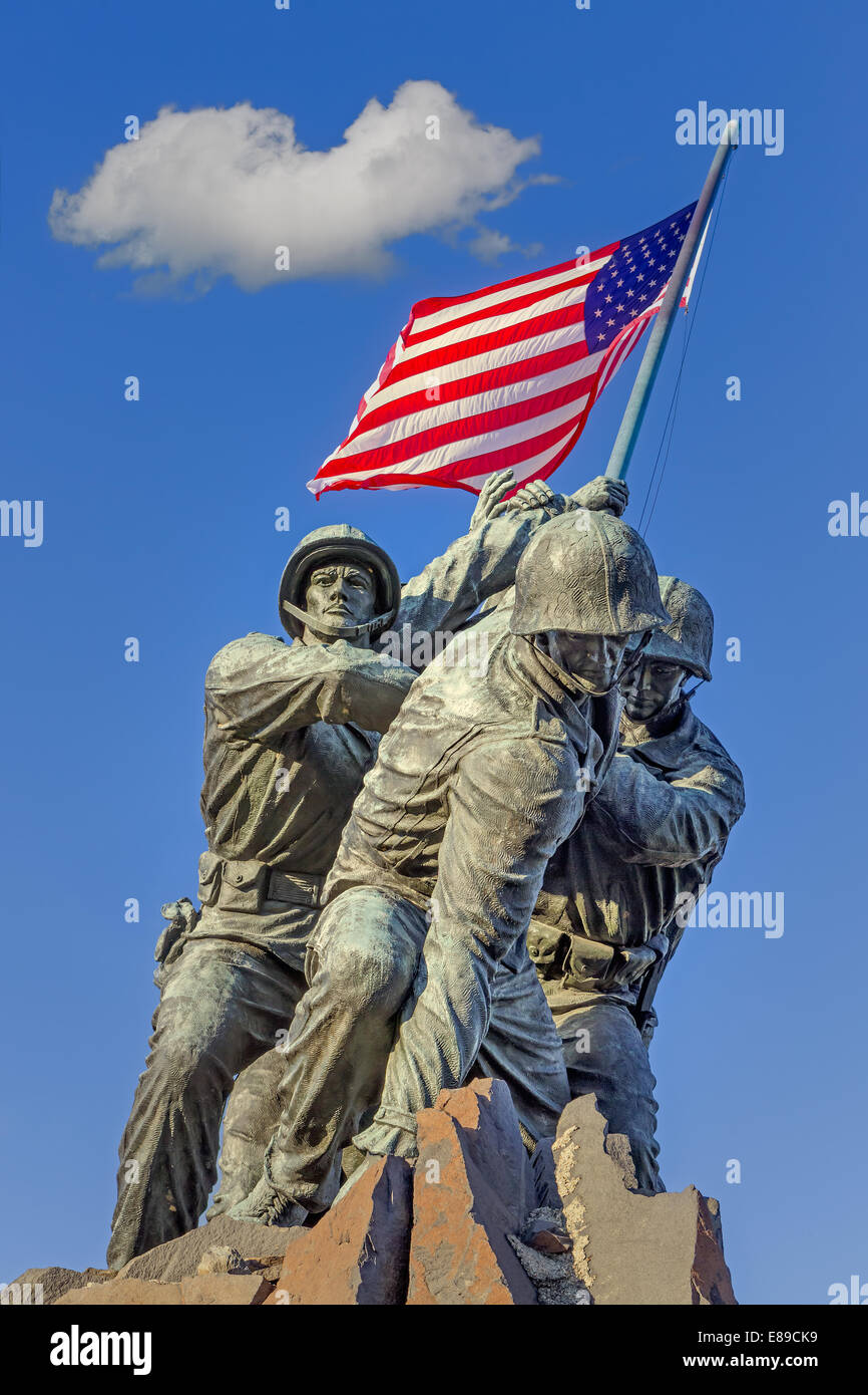 Il Marine Corps War Memorial, chiamato anche l'Iwo Jima Memorial. Foto Stock