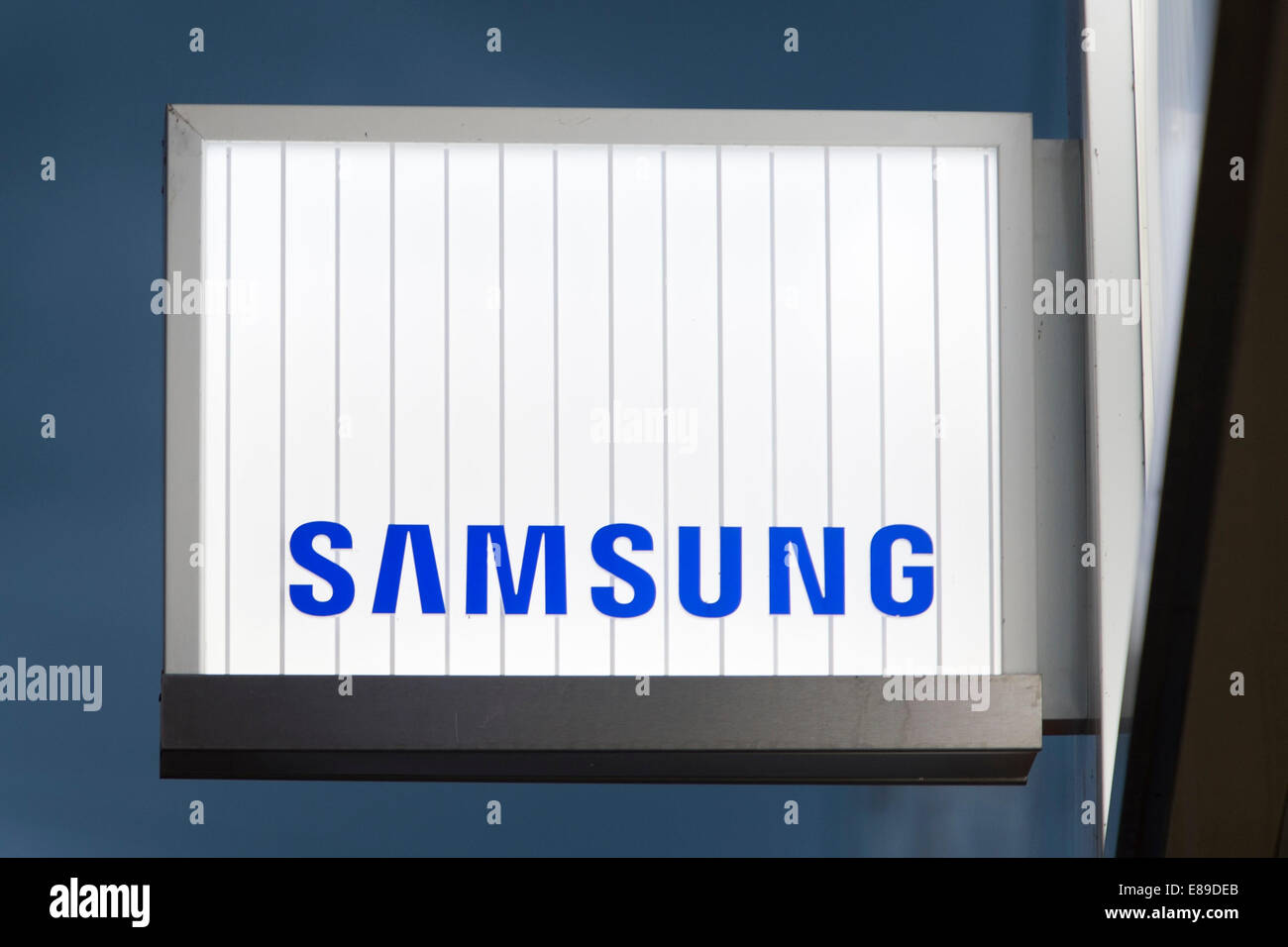Un Samsung Electronics store segno. Foto Stock