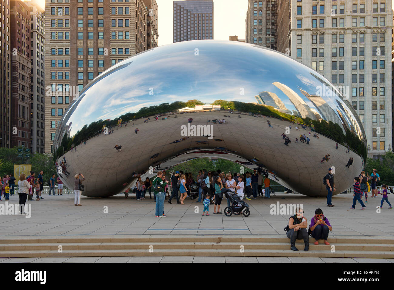 Il fagiolo, Cloud Gate, nel Millennium Park di Chicago Millenium Foto Stock