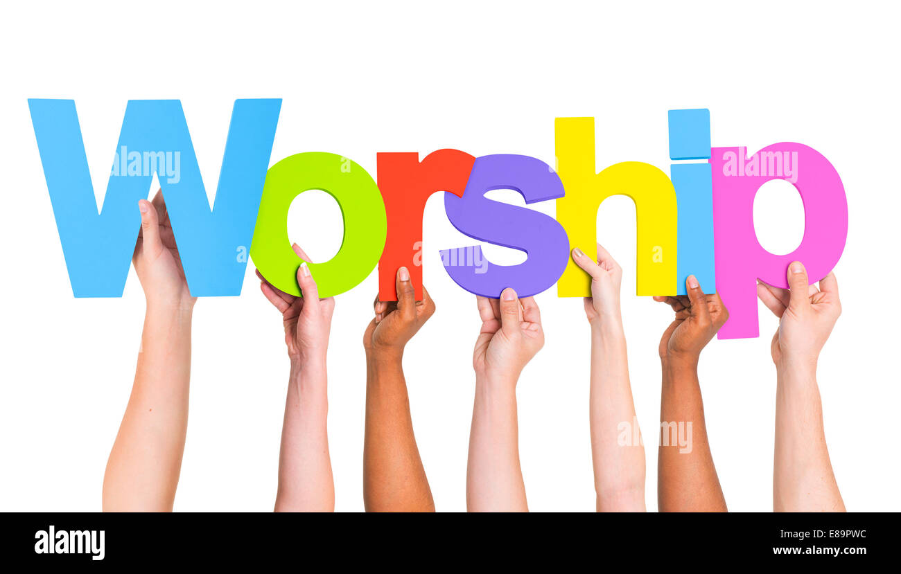 Diverse mani tenendo la parola culto Foto Stock