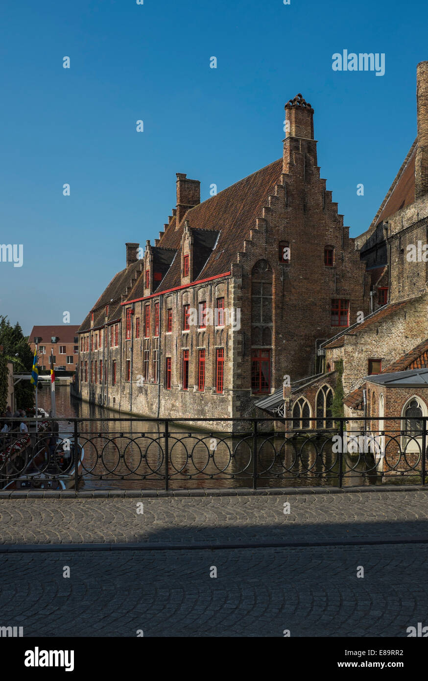 Il Sint-Janshospitaal è un undicesimo secolo ospedale nel centro di Bruges, Belgio Foto Stock
