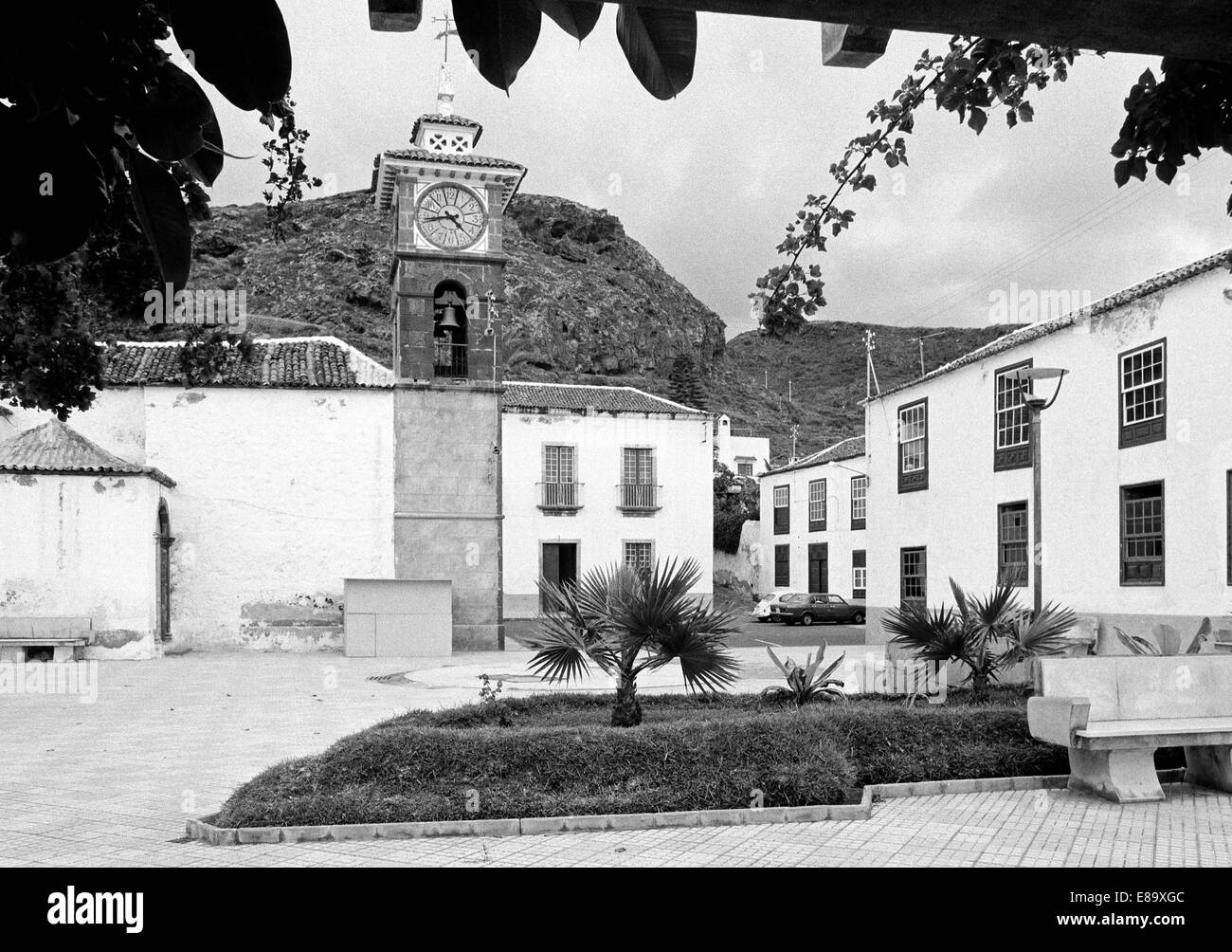 Achtziger Jahre, Kirche Am Dorfplatz, katholische Kirche San Juan Bautista a San Juan de la Rambla, Teneriffa, Kanarische isole, Spanien Foto Stock
