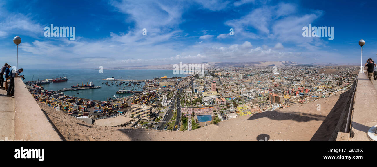 Panoramica di Arica, Pacific Coast, a nord del Cile Foto Stock