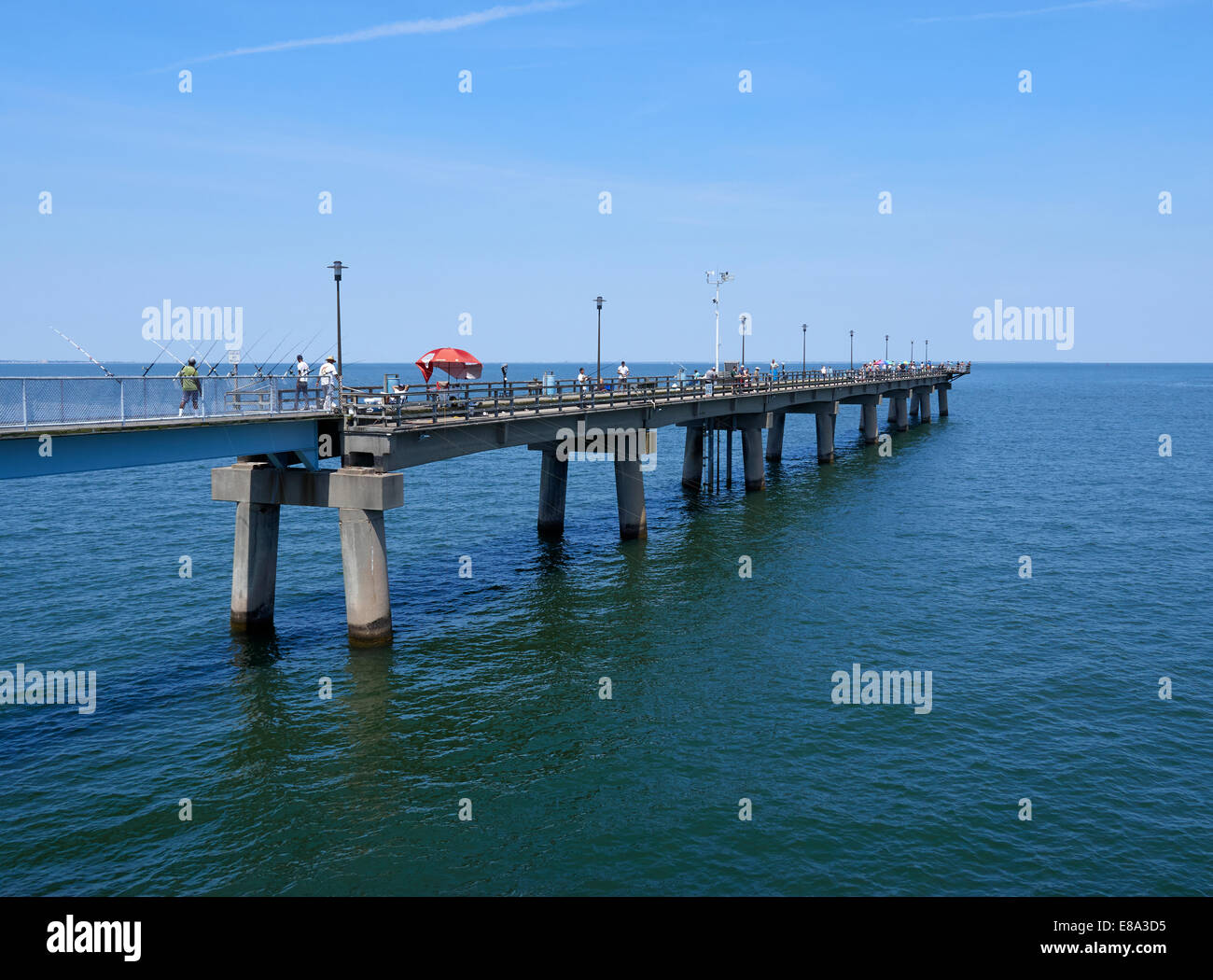 Chesapeake Bay Bridge Tunnel molo di pesca Foto Stock