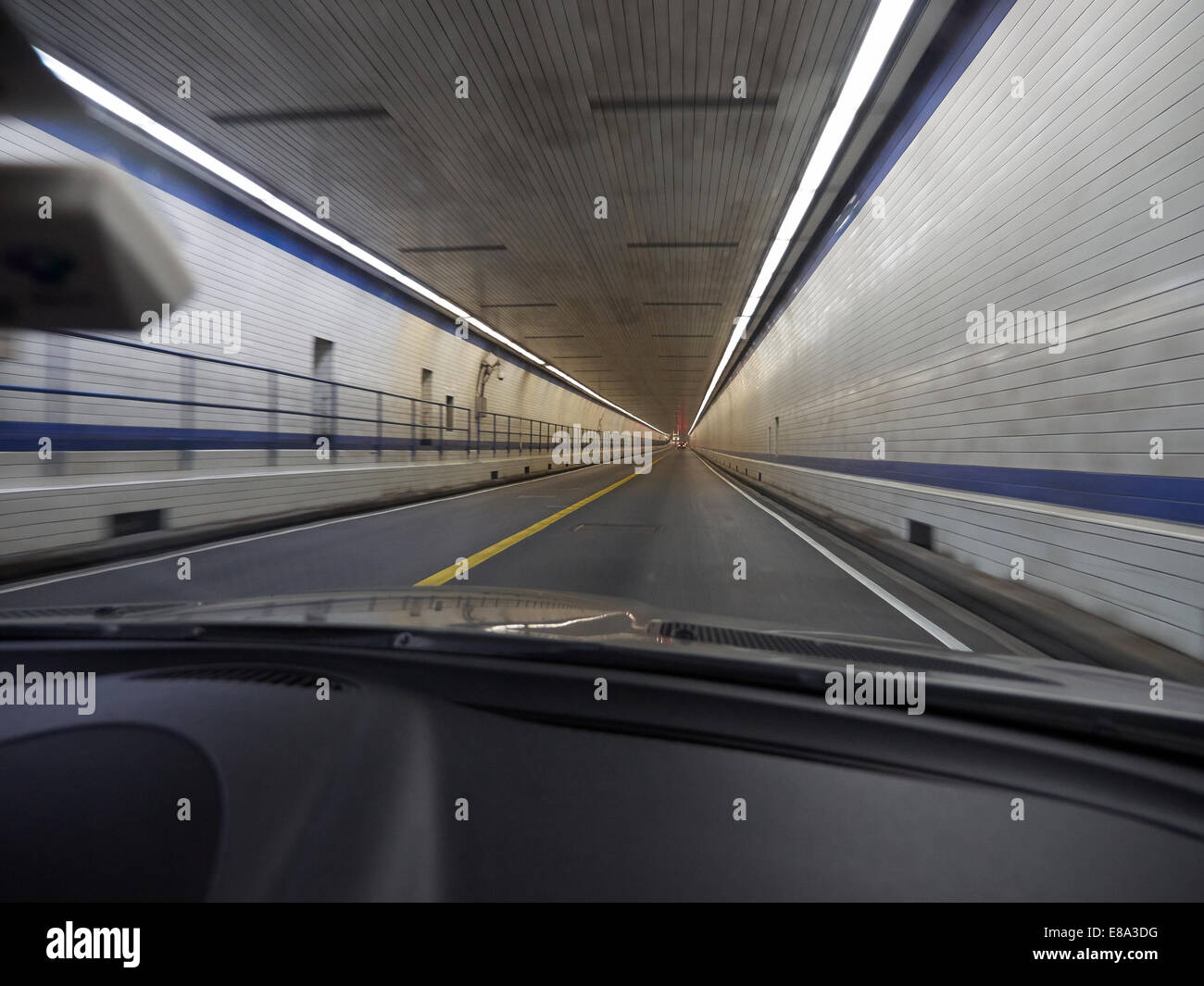All'interno del tunnel di Chesapeake Bay Bridge Tunnel Foto Stock