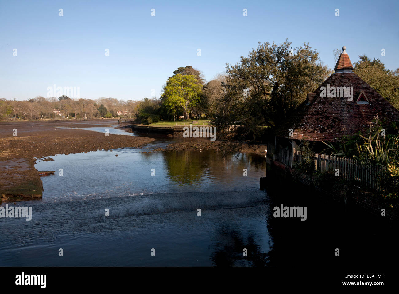 Fiume beaulieu beaulieu hampshire Inghilterra Foto Stock Fiume beaulieu beaulieu hampshire Inghilterra Foto Stock