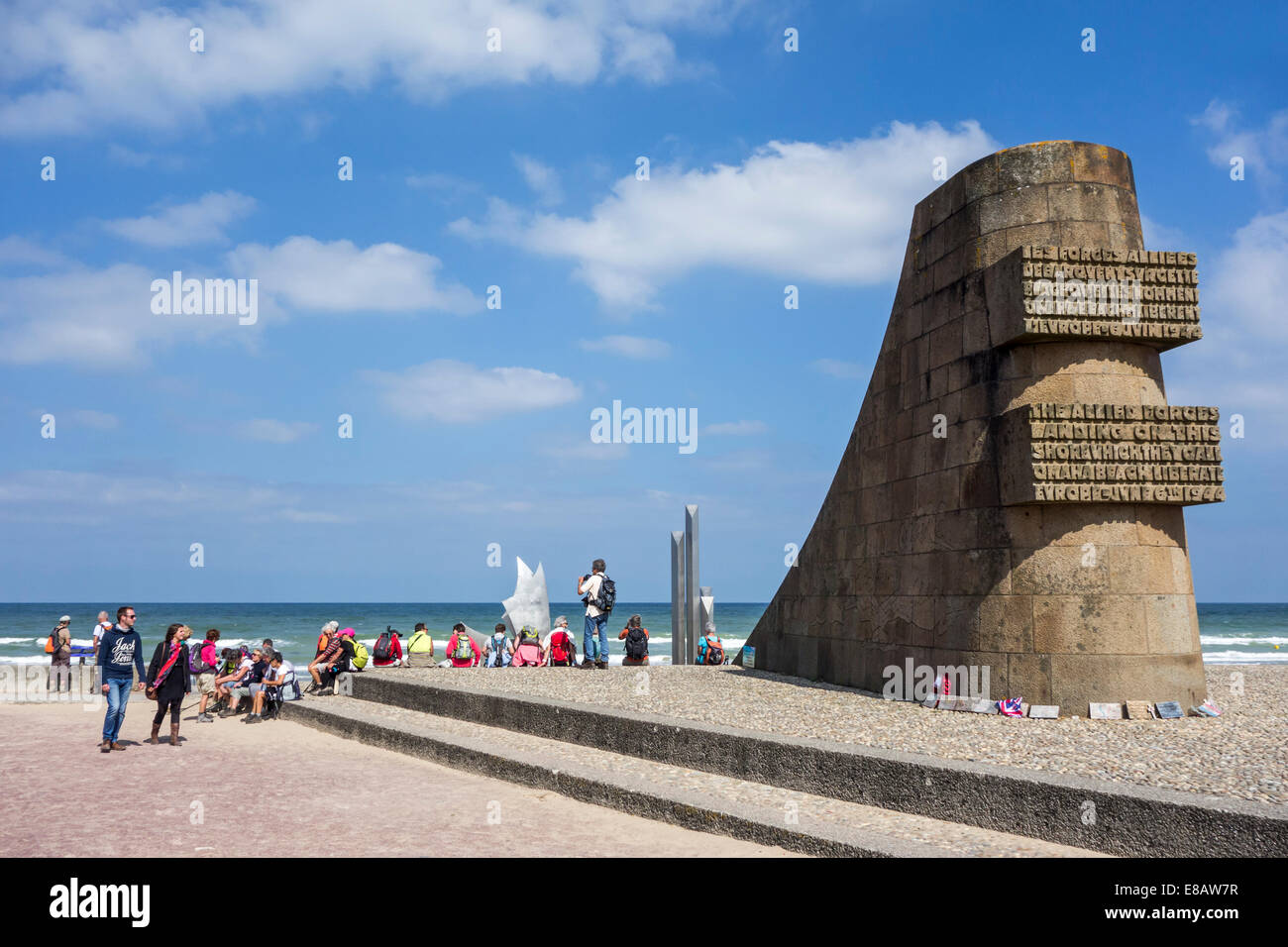 La seconda guerra mondiale due Omaha Beach Monument a Saint-Laurent-sur-Mer, Bassa Normandia, Francia Foto Stock