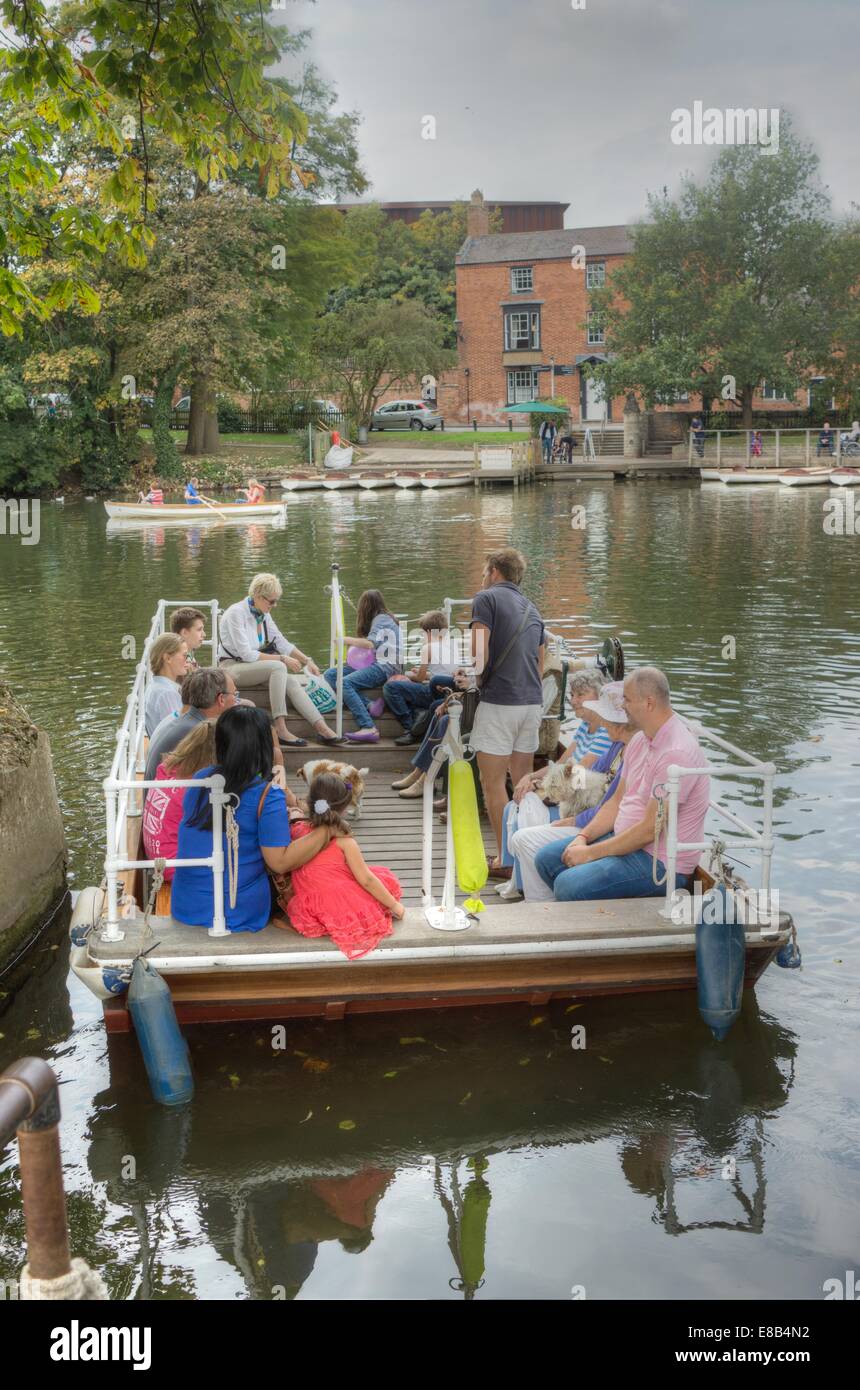 Traghetto della catena di stratford upon avon Foto Stock