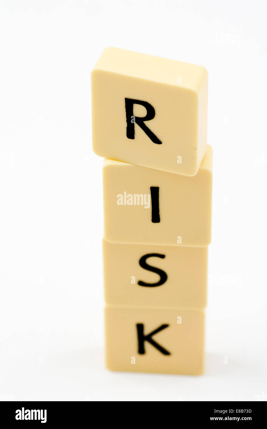 Il rischio, la formazione di lettere in leggero equilibrio. Foto Stock
