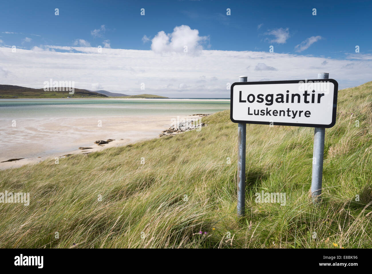 Cartello stradale a Luskentire Beach, Isle of Harris, Ebridi Esterne, Scozia Foto Stock