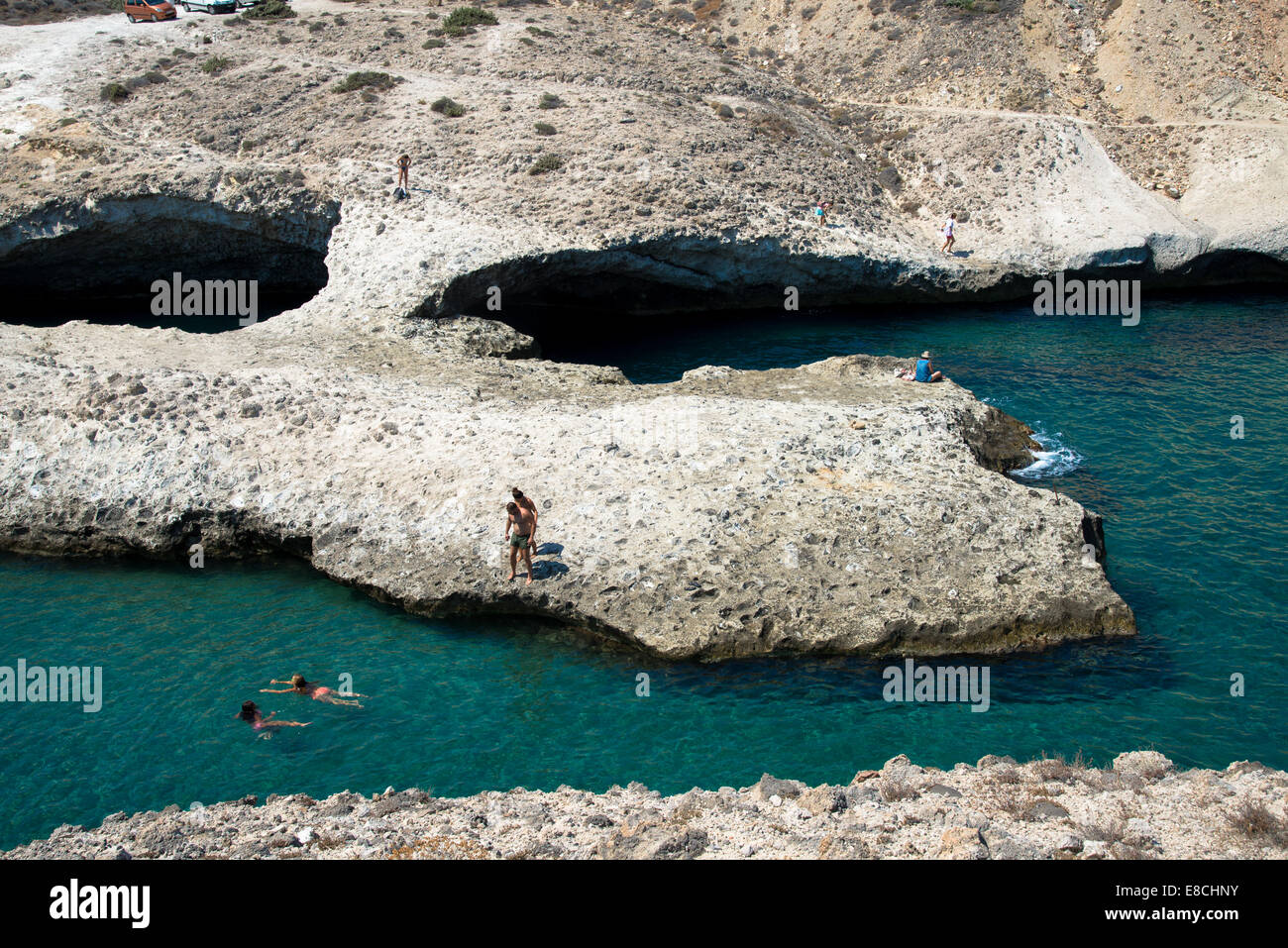 La piscina a papafragas a milos in Grecia Foto Stock