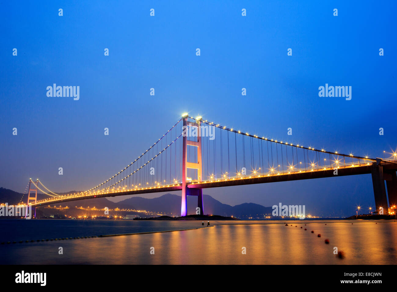 Tsing Ma Bridge, il più lungo ponte sospeso a Hong Kong Foto Stock