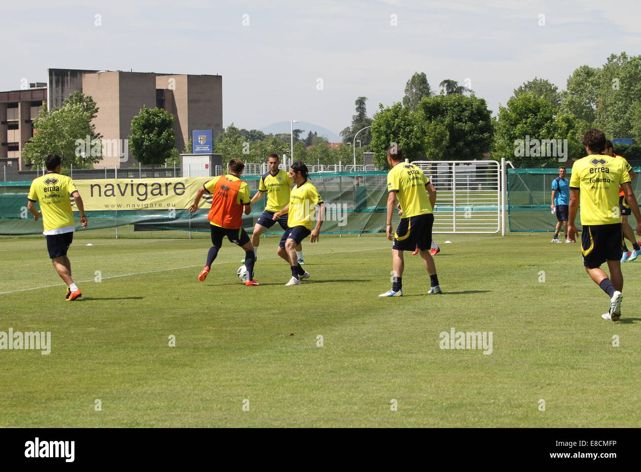 Il giocatore del Parma F.C., giocare nella Serie A italiana di Football League, avente una formazione presso il Centro Sportivo di Collecchio. Foto Stock