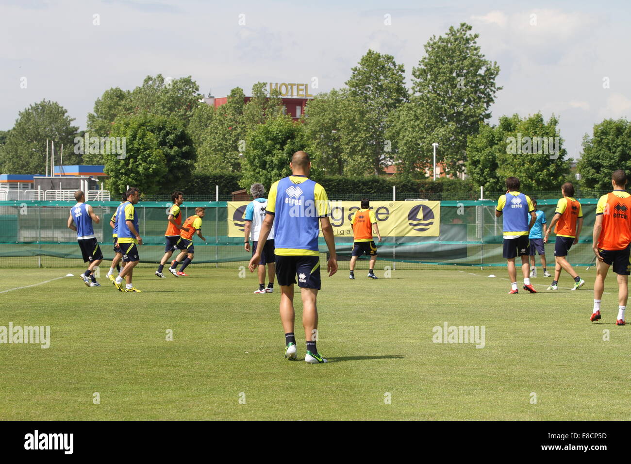 Il giocatore del Parma F.C., giocare nella Serie A italiana di Football League, avente una formazione presso il Centro Sportivo di Collecchio. Foto Stock