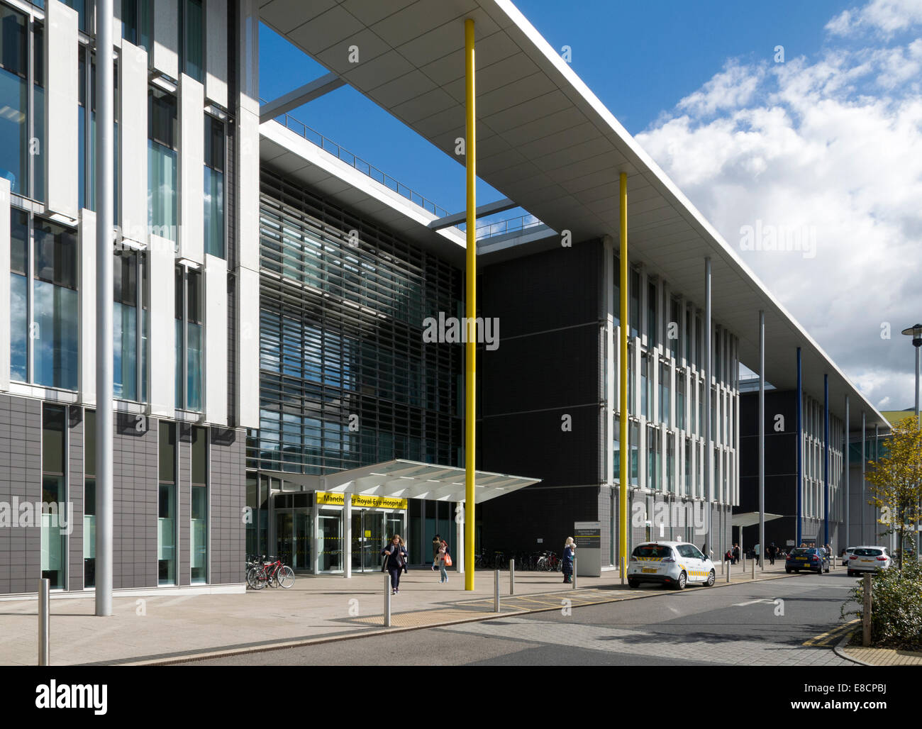 Il centro di Manchester University Hospitals complessa, fuori Oxford Road, Manchester, Inghilterra, Regno Unito. Royal Eye Hospital entrata. Foto Stock