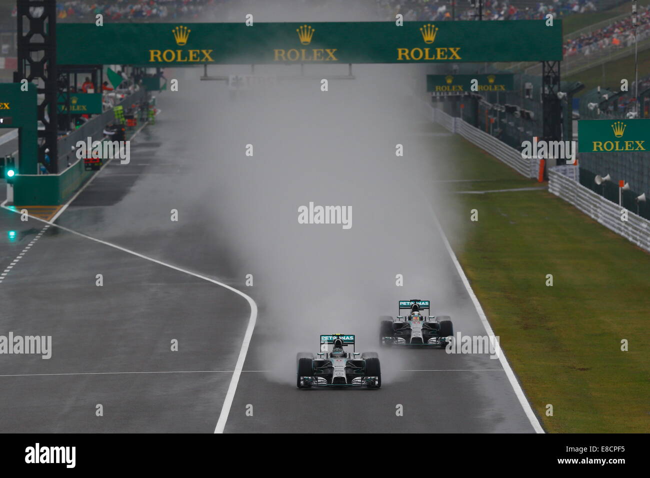 Suzuka, in Giappone. 5 Ottobre, 2014. Avviare F1 : Giapponese di FORMULA ONE Grand Prix sul circuito di Suzuka a Suzuka, in Giappone . Credito: AFLO SPORT/Alamy Live News Foto Stock