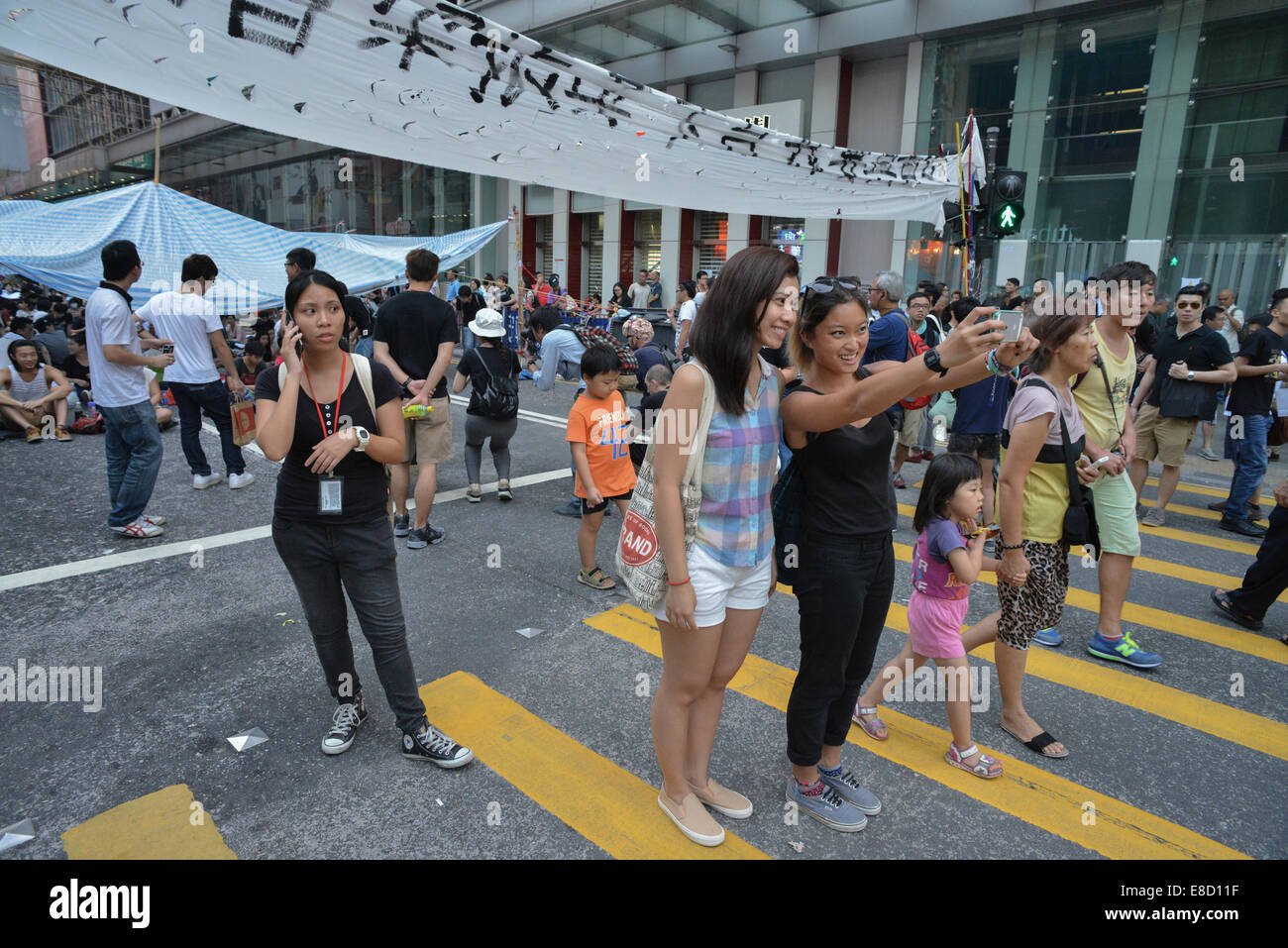 Pro democrazia proteste continuano sulle strade di Mongkok, a Hong Kong il 05 ottobre, 2014. Foto Stock