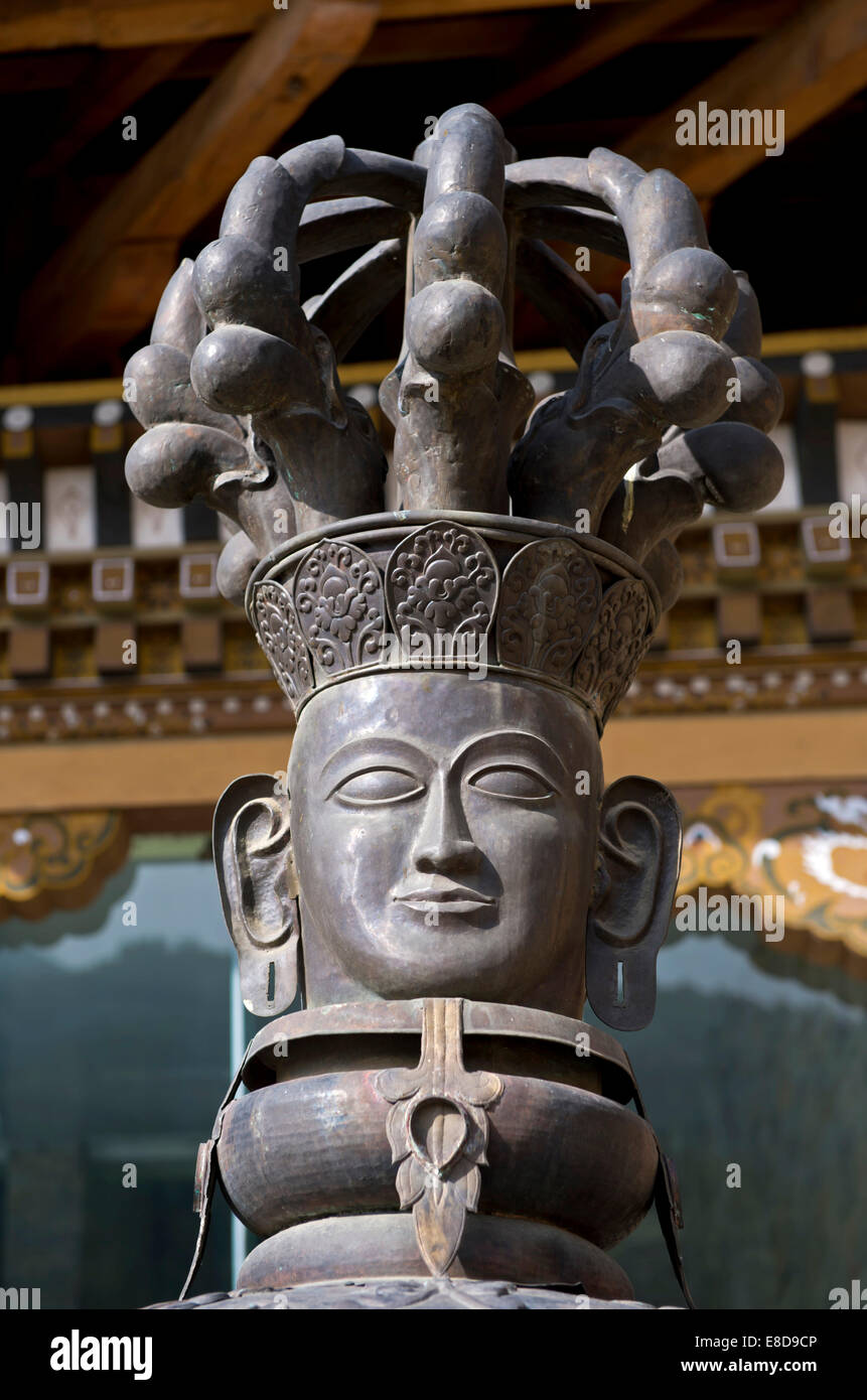 La scultura nello stile di un Dorje o Vajra, buddista rito simbolico oggetto, Taj Tashi Hotel, Thimphu Bhutan Foto Stock