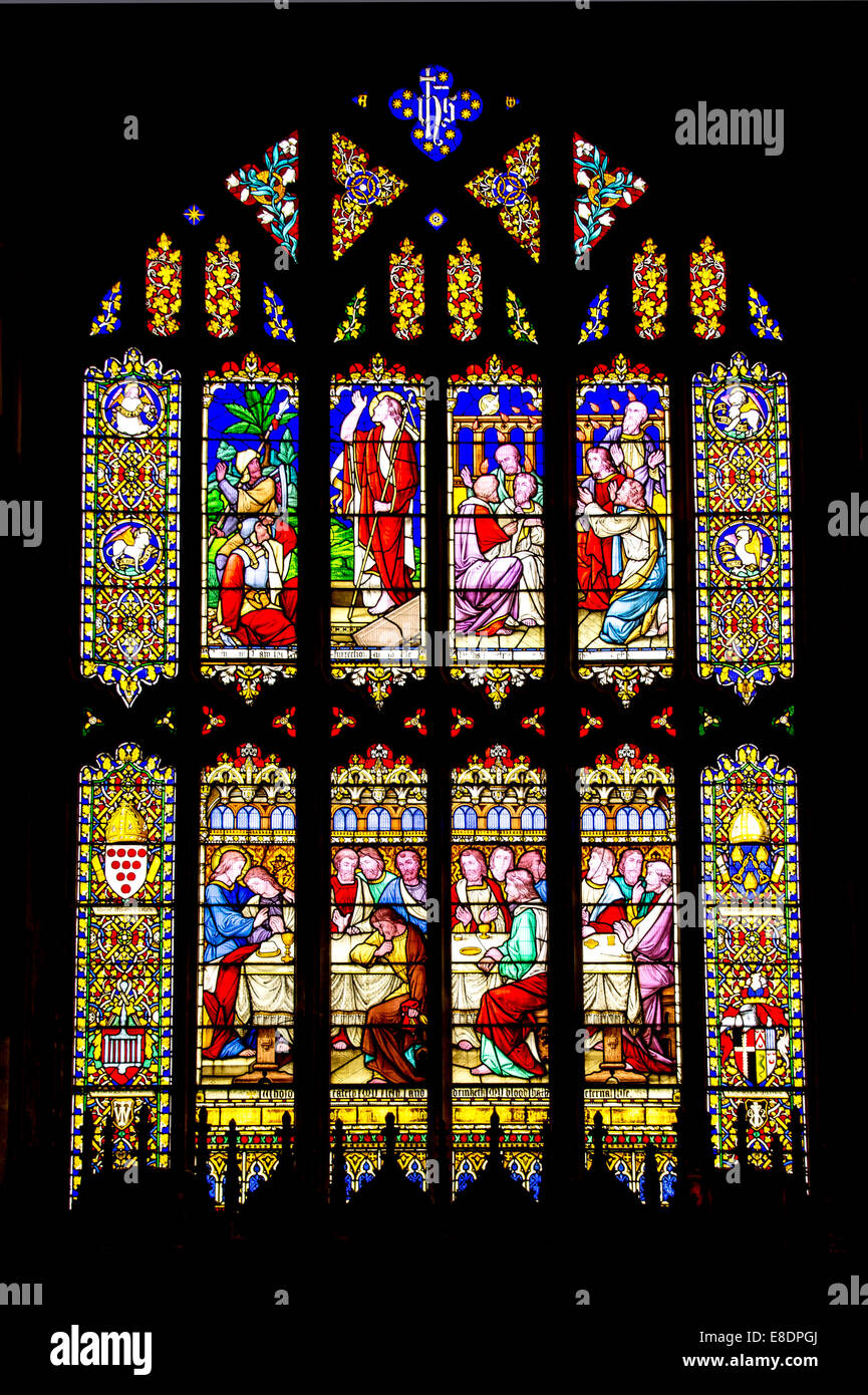 Principale finestra orientale nella chiesa di San Lorenzo, Evesham, Worcestershire, Inghilterra. Foto Stock