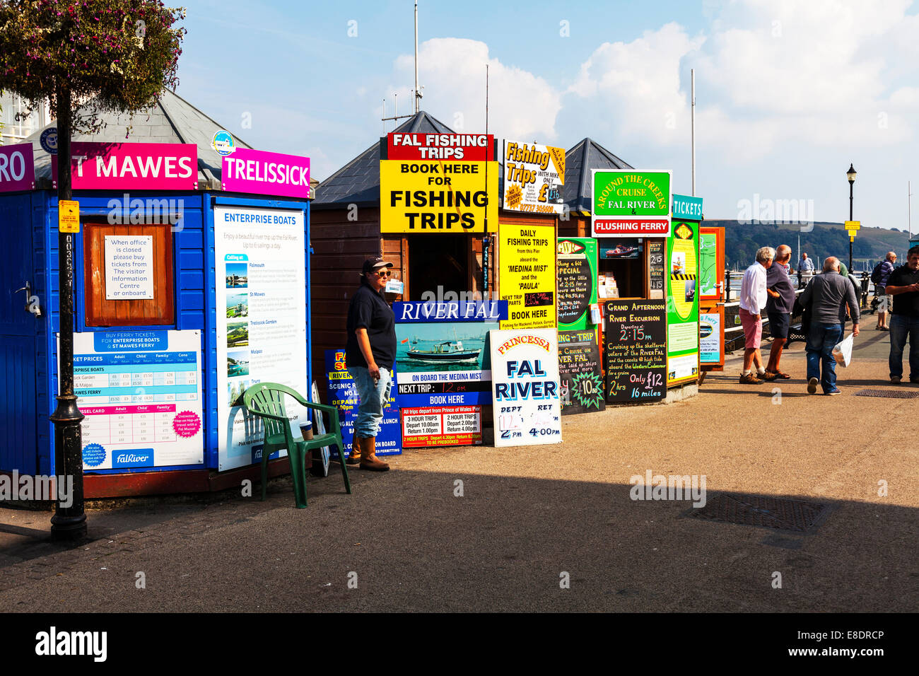 Falmouth viaggio di pesca viaggi prenotazione baracche di capanne fiume fal boat cruises viaggio in traghetto viaggi Foto Stock