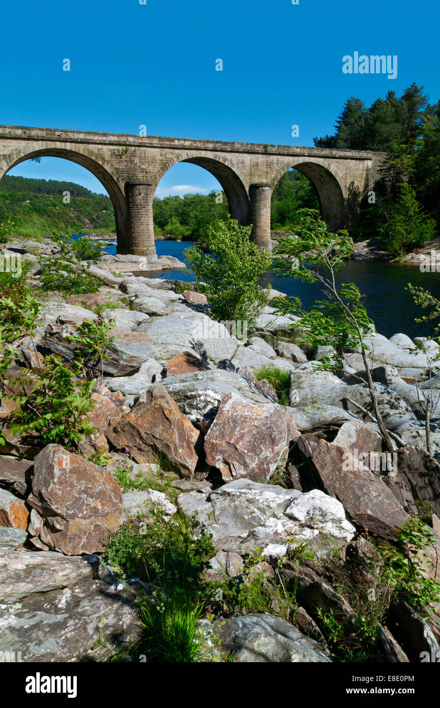 Il Bidge di Gravieres,Les Salelles,Ardeche,Rhone Alpes,Francia Foto Stock