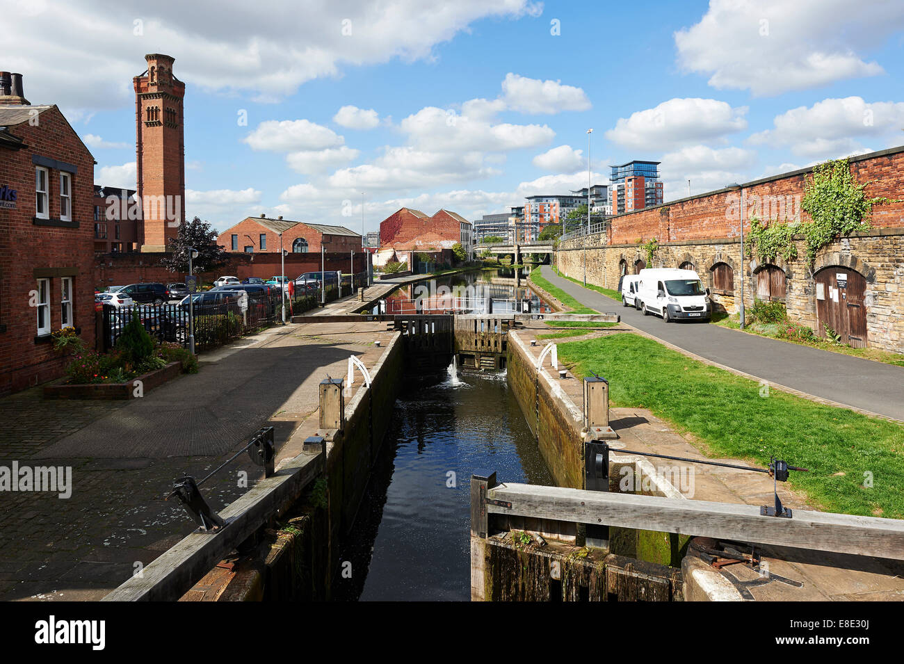 Leeds Liverpool Canal, Leeds City Centre, nell'Inghilterra del Nord, Regno Unito Foto Stock