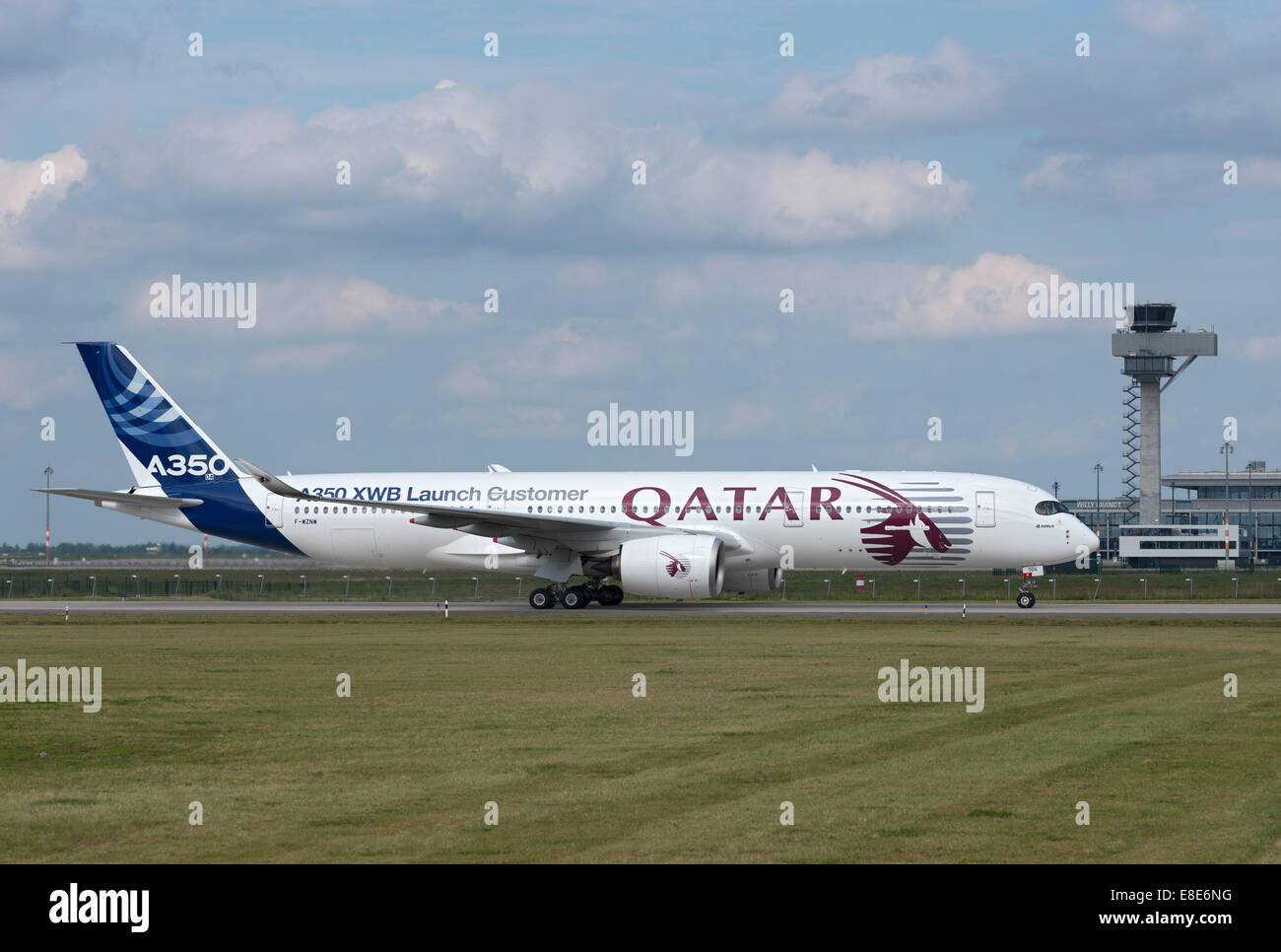 Schoenefeld, Germania, Airbus A350-900 XWB Qatar Airways presso la ILA 2014 Foto Stock