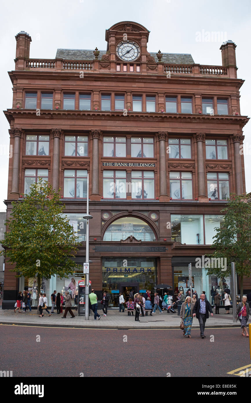 La Banca gli edifici in Belfast City Centre che è una Primark store Foto Stock