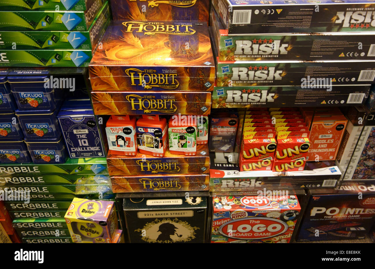 Giochi da tavolo in vendita in un negozio di Londra Foto Stock