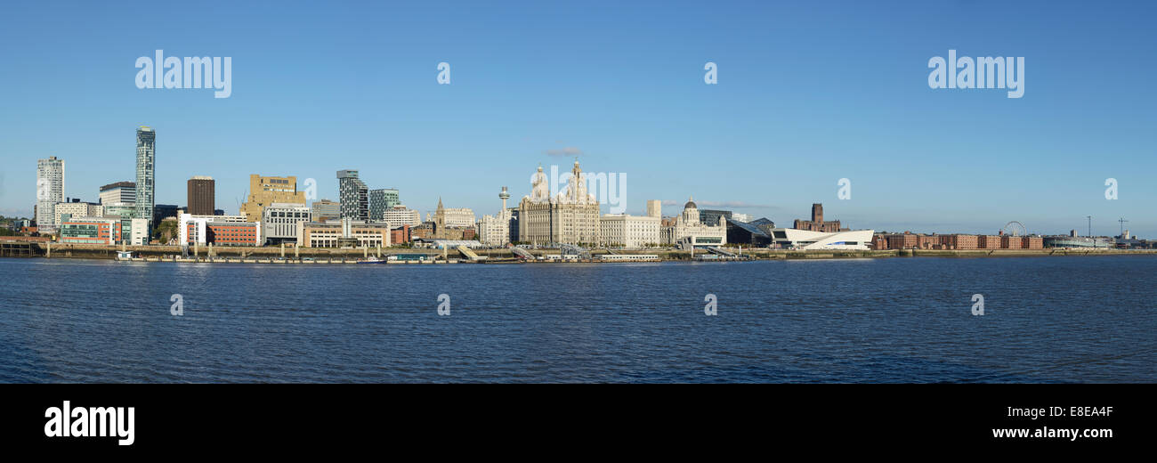 La città di Liverpool skyline panoramico Foto Stock