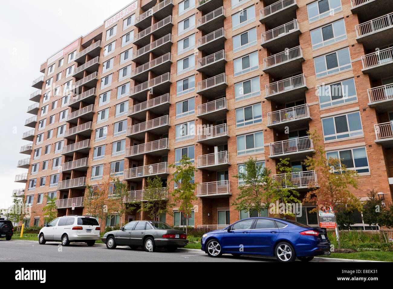 Alto edificio di appartamenti - Merrifield, Virginia, Stati Uniti d'America Foto Stock