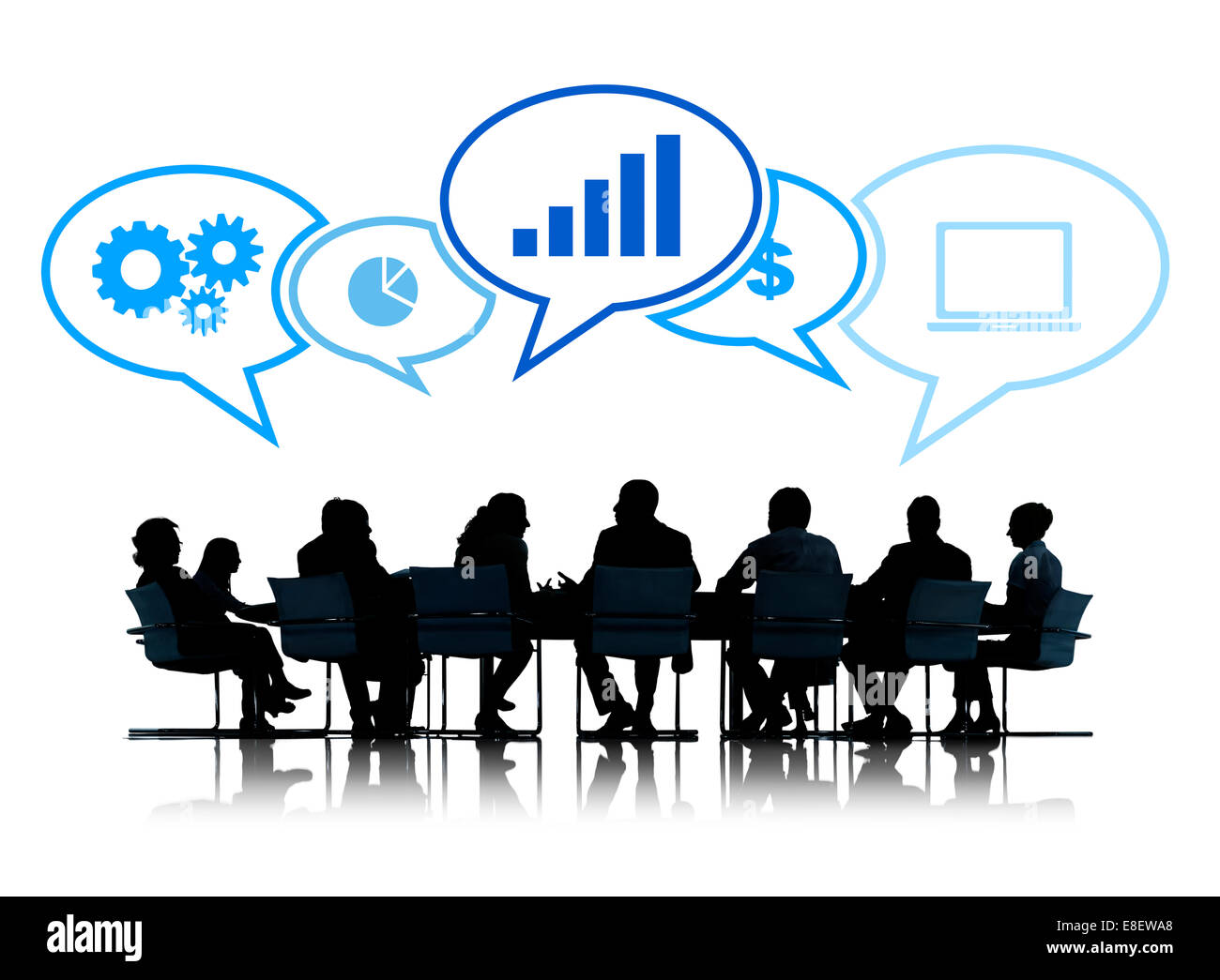 Sagome di uomini di affari che incontro con i simboli di Business Foto Stock