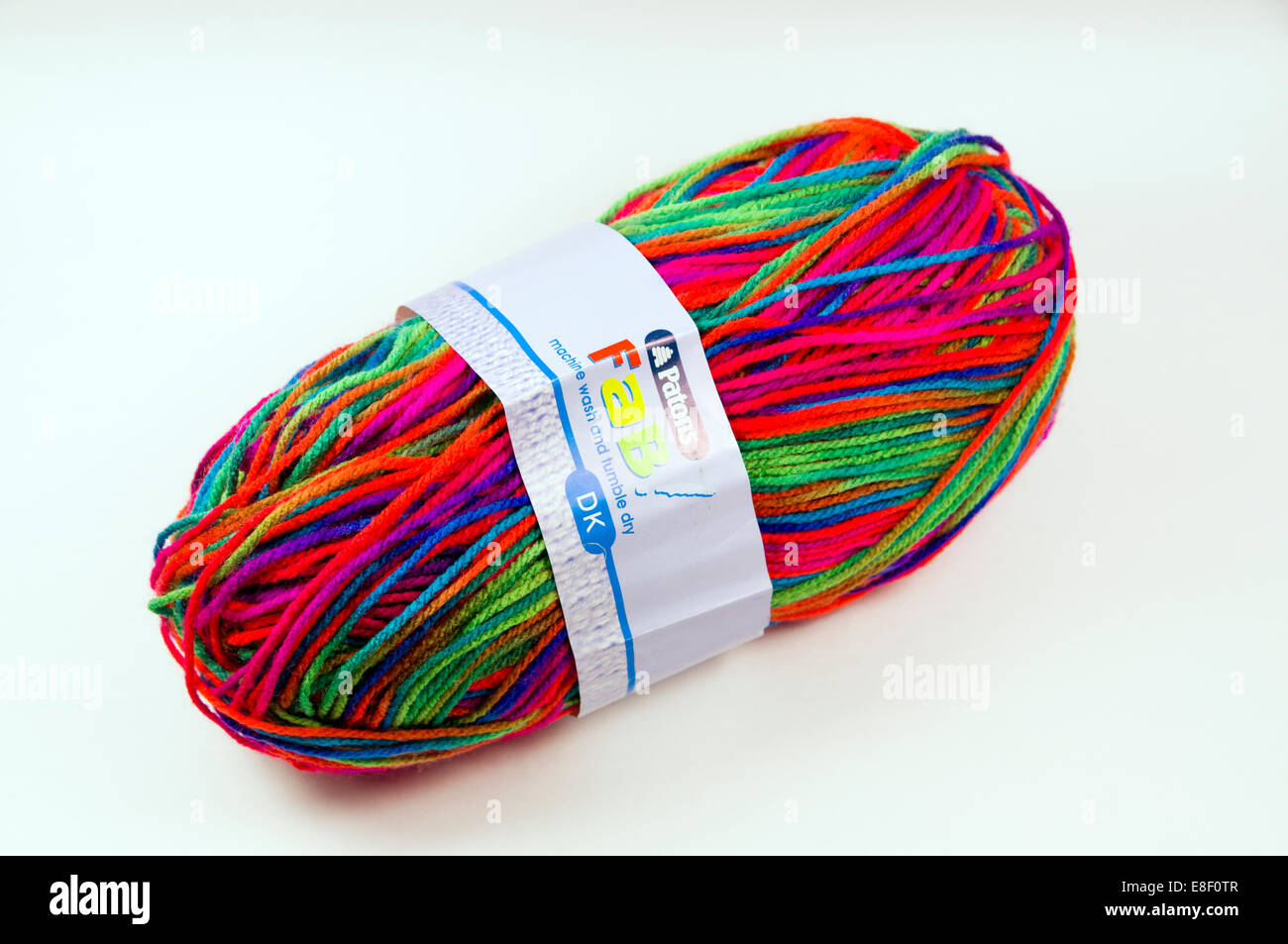 Palla di multi lana colorata. Foto Stock