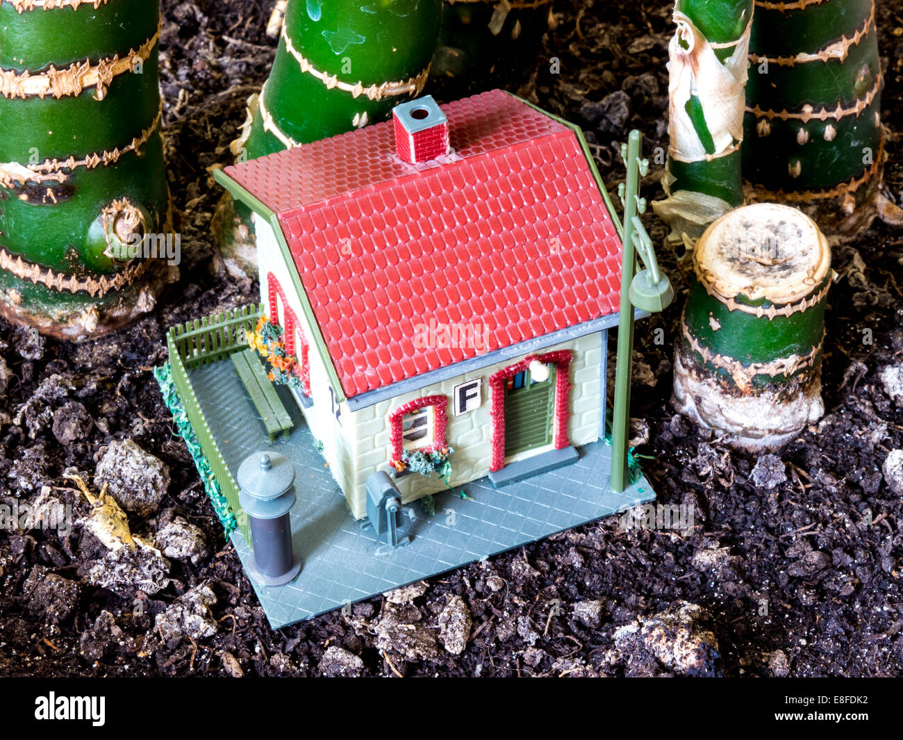 GOMEL, Bielorussia - Agosto 21, 2014: giocattolo in miniatura, realizzati in memoria DDR. Memoria DDR è il tedesco - acronimo di Deutsche Demokratische Republik. Foto Stock