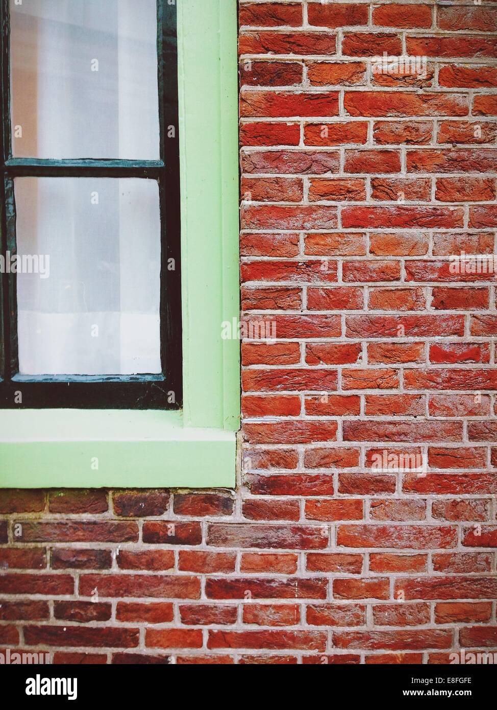 Chiusura del finestrino e parete Foto Stock